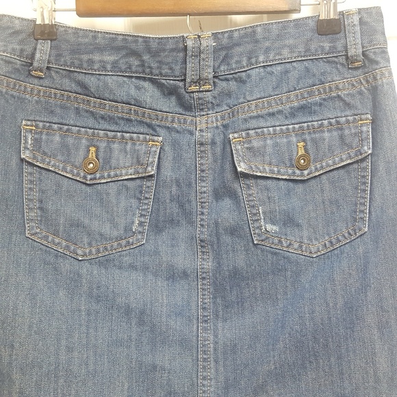 Classic Ann Taylor Denim Mini - Picture 3 of 5
